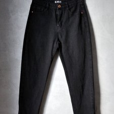 Czarne ponadczasowe mom jeans S M