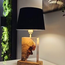 Lampa z drewna oliwnego i żywicy