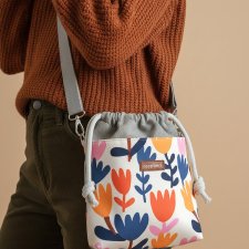 Szara listonoszka z kominem z plecionki i weluru w geometryczne kwiaty – handmade