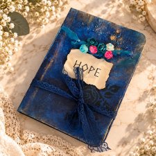 "HOPE" – wyjątkowa, ręcznie wykonana księga dla ważnych myśli, wspomnień i marzeń.