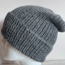 Czapka z 100% alpaki – ręcznie robiona