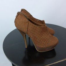 New Look ażurowe czółenka zamsz platforma szpilki 38 / 24,5 cm