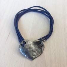 Naszyjnik na rzemyku