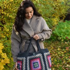 Duża torebka na szydełku granny square – shopperka handmade boho