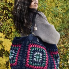 Duża torebka na szydełku granny square – shopperka handmade boho