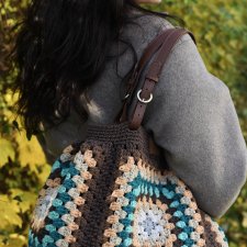 Duża torebka na szydełku granny square – shopperka handmade boho