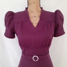 Sukienka retro w stylu lat 40-tych