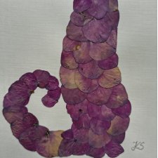 Fioletowy kot – obraz z suszonych hortensji 21 × 30 cm