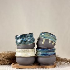 Kubek "brzuszek" bez ucha, ceramiczny matchawan, handmade, ciemnobrązowa kamionka
