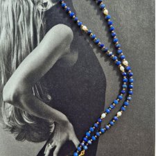Kobaltowy naszyjnik Electric Blue z lapis lazuli i pereł i pozłacanego srebra