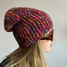 Kolorowa mała czapka beanie wełniana z alpaką – ręcznie wykonana w Polsce