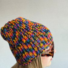 Kolorowa mała czapka beanie wełniana z alpaką – ręcznie wykonana w Polsce