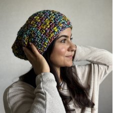 Kolorowa czapka beanie wełniana z alpaką – ręcznie wykonana w Polsce