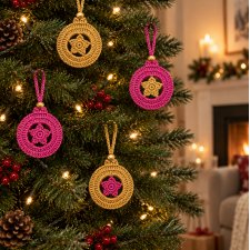Zestaw 4 szt ozdoba choinkowa szydełkowa 8-9 cm handmade złota różowa gwiazdka bombka