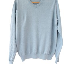 Błękitny sweter vintage dekolt w serek Pima bawełna