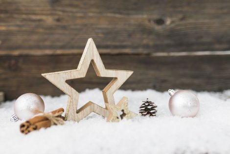 Poczuj klimat świąt w swoim domu - świąteczne dekoracje i ozdoby